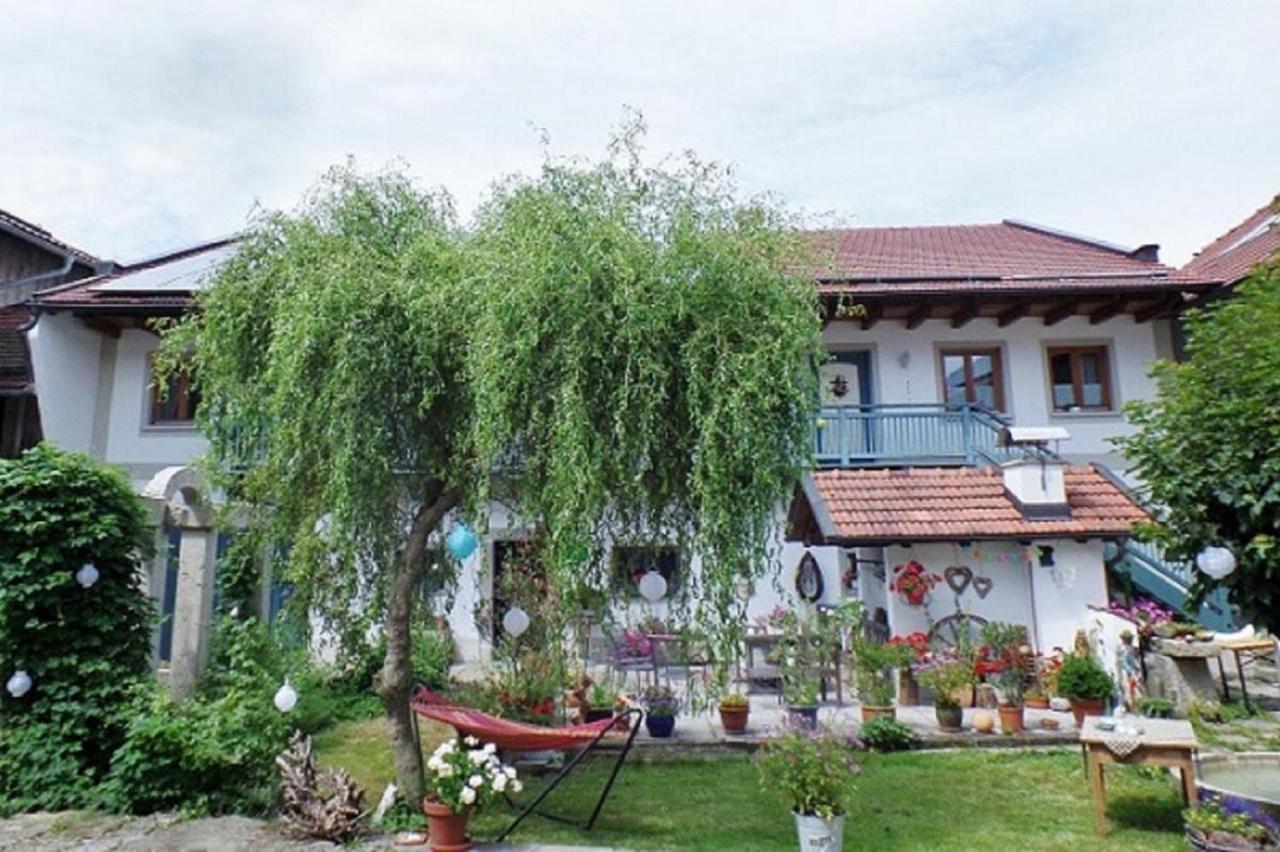 Апартаменты Der Breinhof - Euer Urlaubsbauernhof Вальдкирхен Экстерьер фото