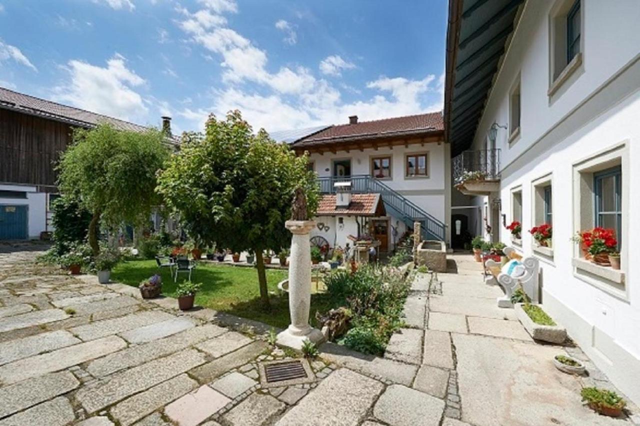 Апартаменты Der Breinhof - Euer Urlaubsbauernhof Вальдкирхен Экстерьер фото