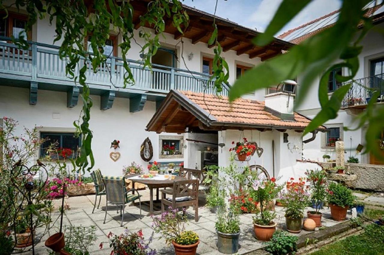 Апартаменты Der Breinhof - Euer Urlaubsbauernhof Вальдкирхен Экстерьер фото